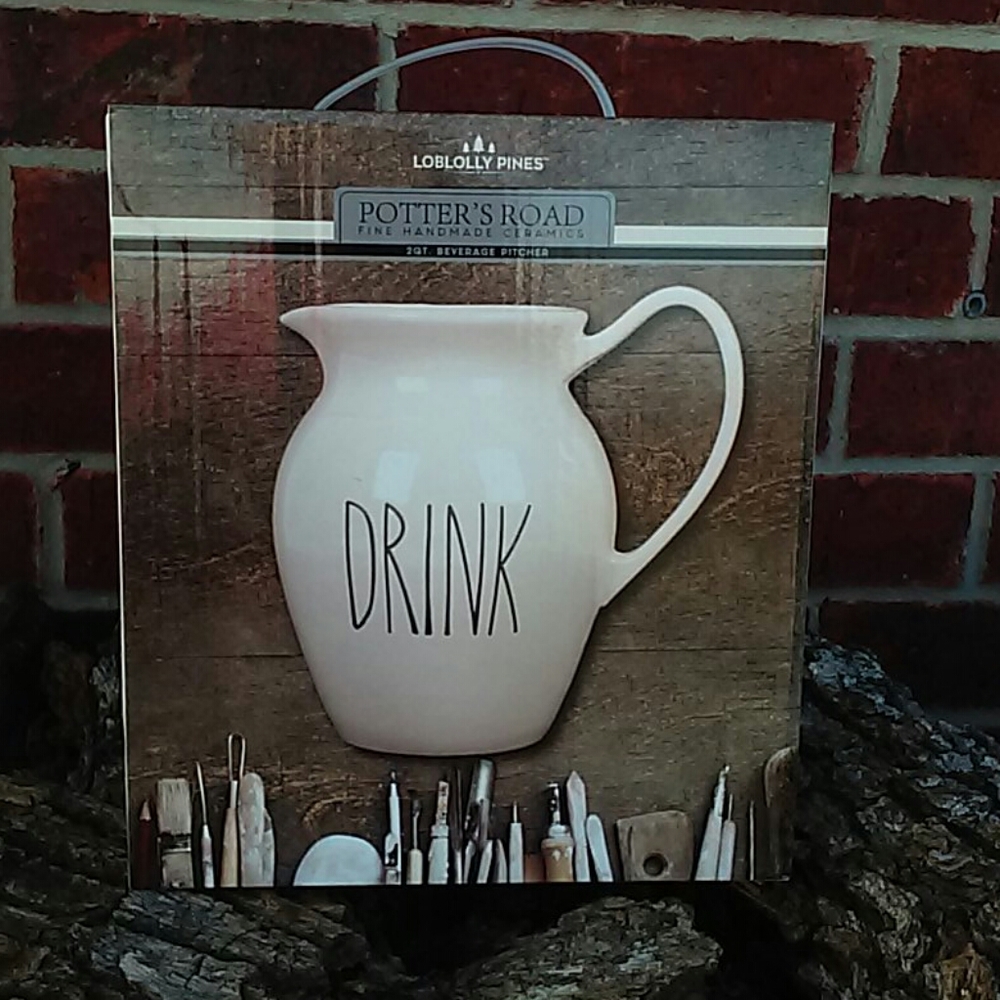 New in box. Potters Road 2 qt Beverage Pitcher